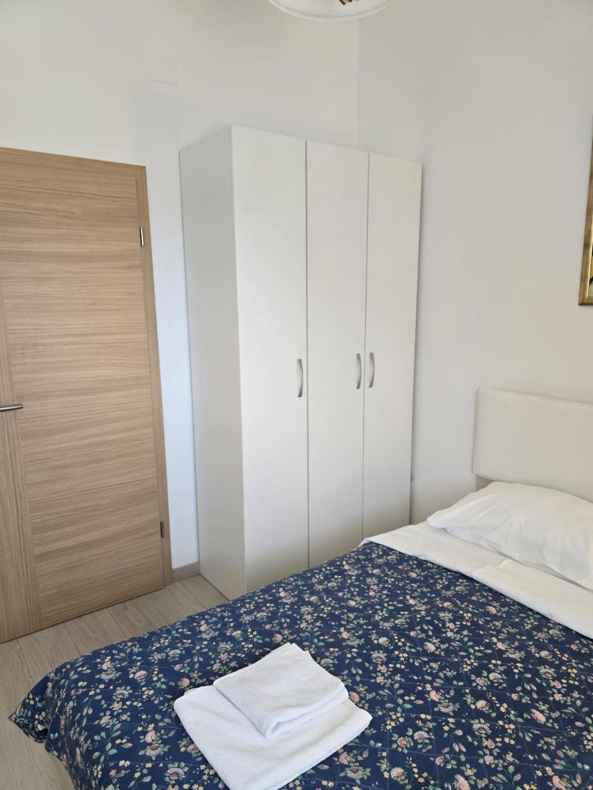 Apartments Sokolovic Krk Town Eksteriør bilde