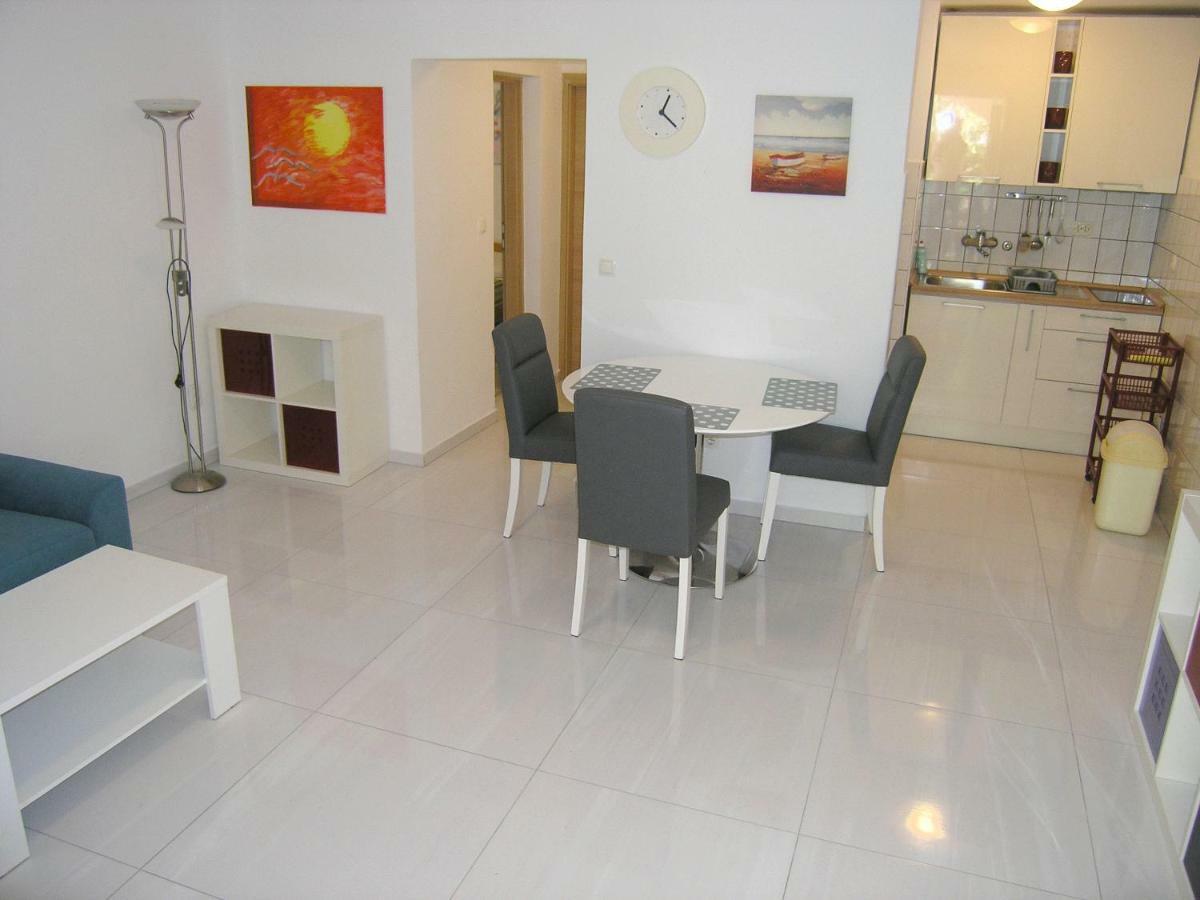 Apartments Sokolovic Krk Town Eksteriør bilde