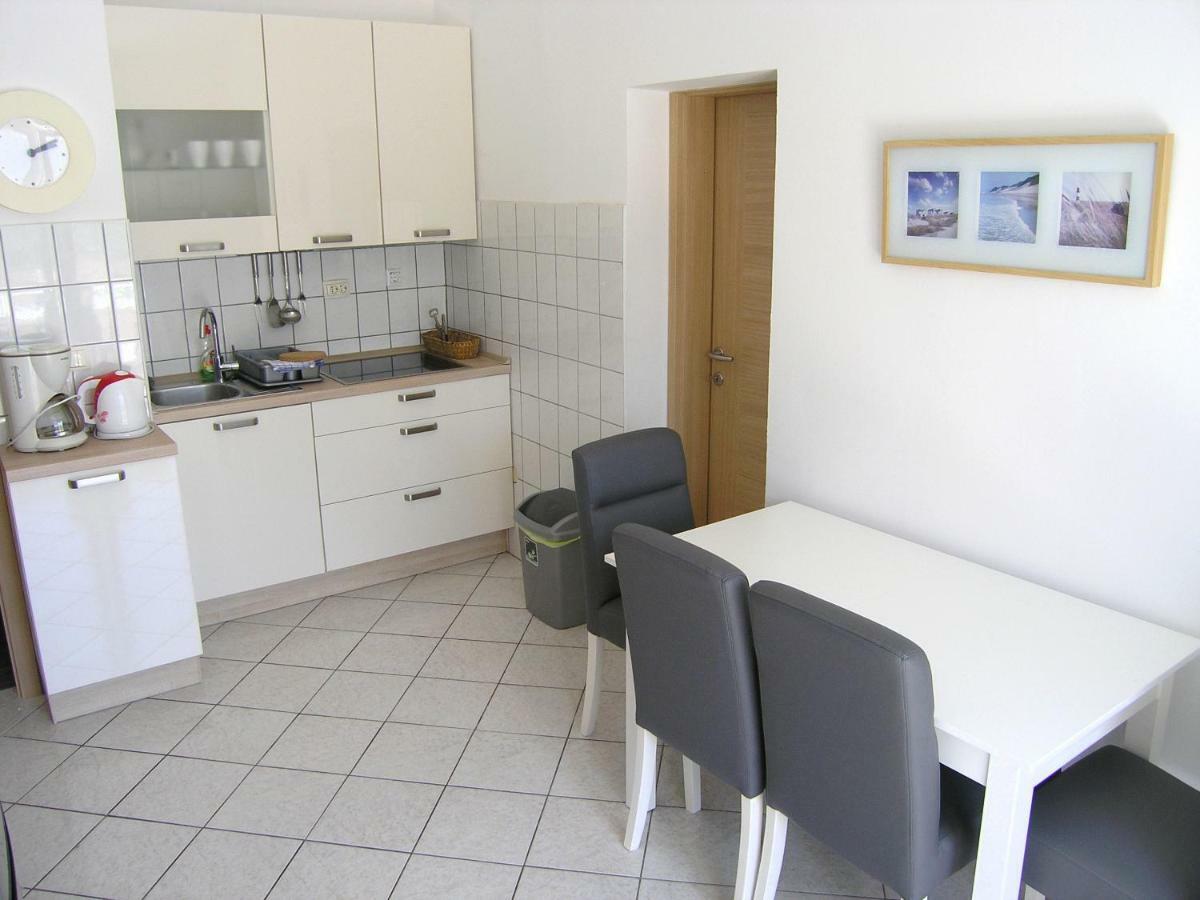 Apartments Sokolovic Krk Town Eksteriør bilde